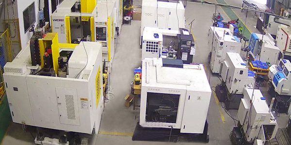 巨偉鈦業專注于鈦合金方塊、鈦合金餅、鈦合金環、鈦合金法蘭等鈦鍛件的研究及生產，產品性能穩定，應用廣泛。